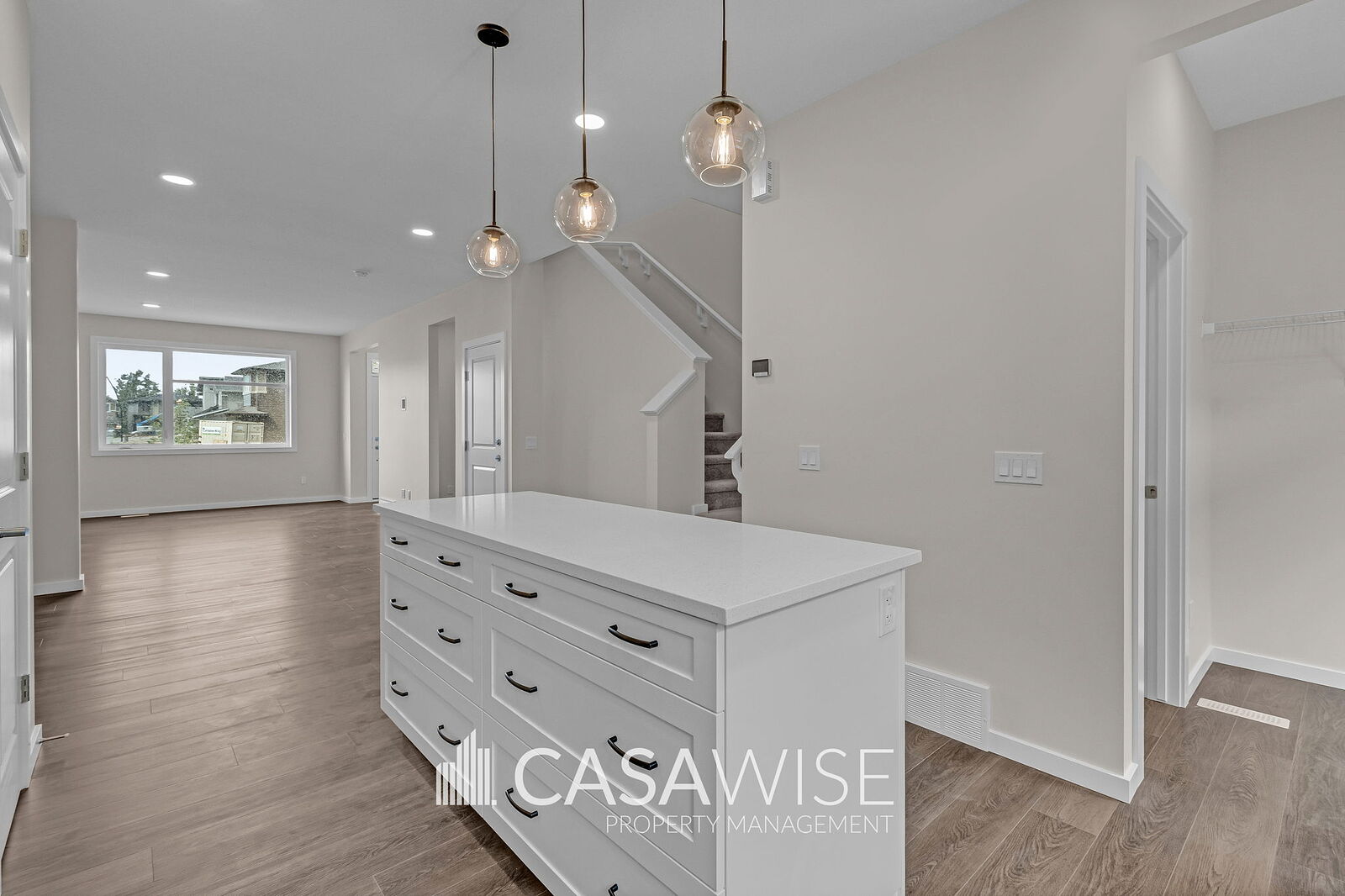 Edmonton 3 bedrooms Main Floor for rent. Property photo: 686335-1