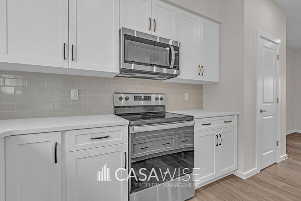 Edmonton 3 bedrooms Main Floor for rent. Property photo: 686335-2