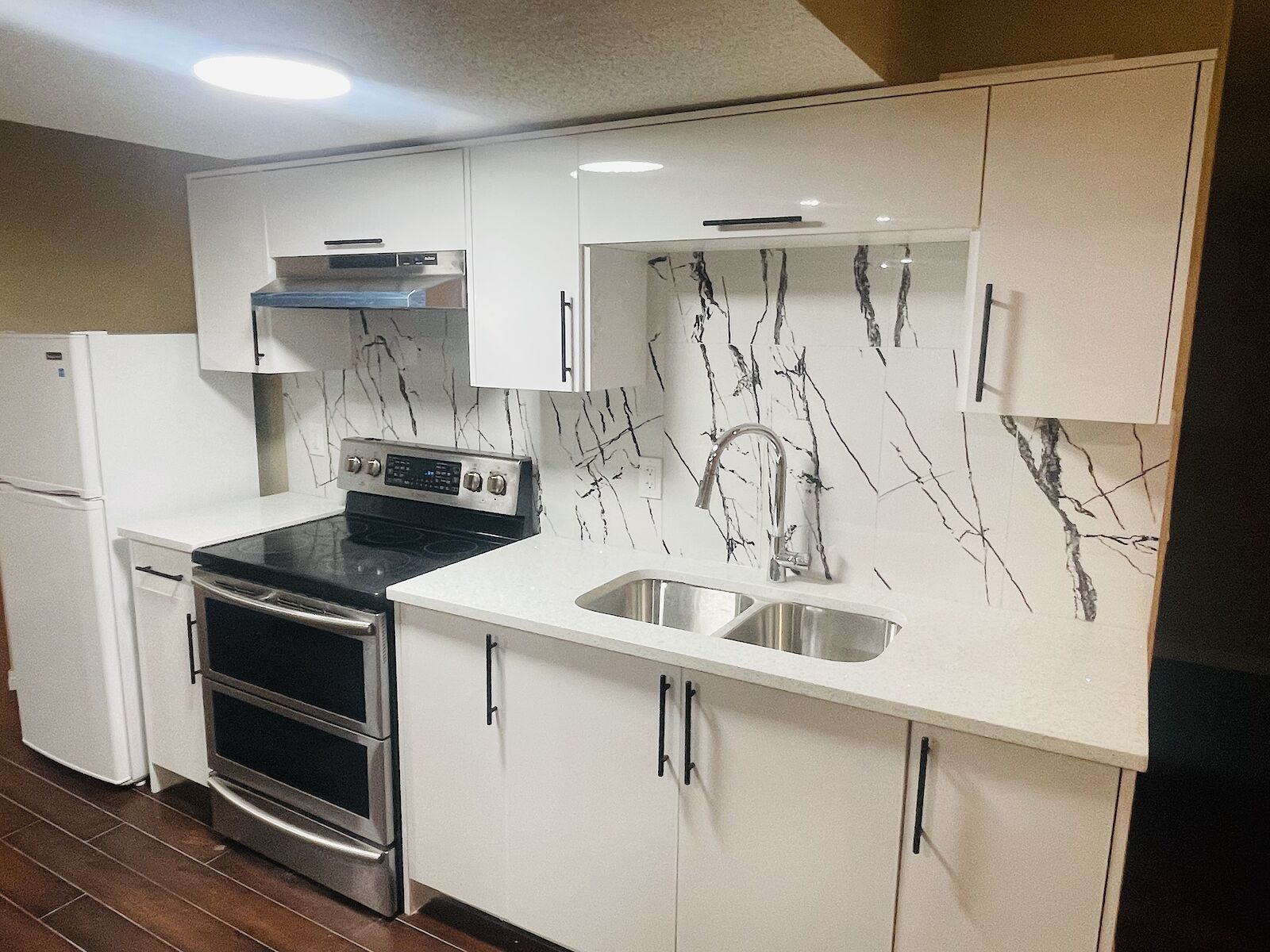 Calgary 1 bedroom Basement for rent. Property photo: 689510-1