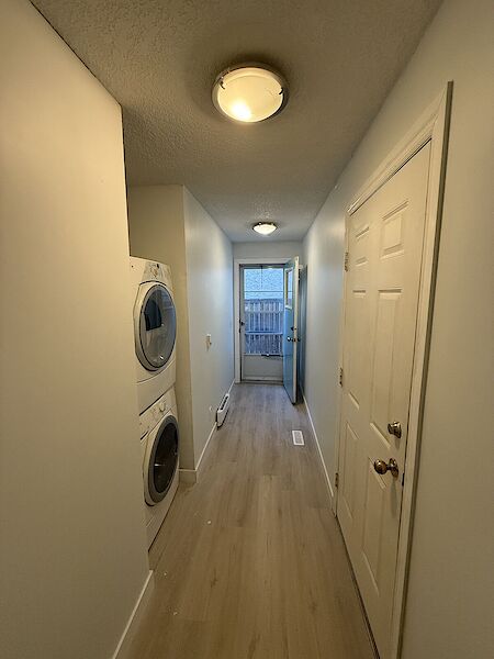 Calgary 1 bedroom Room For Rent for rent. Property photo: 690158-2