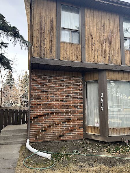 Calgary 3 bedrooms Duplex for rent. Property photo: 690913-2