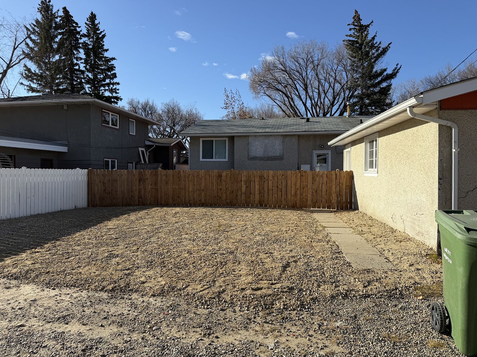 Calgary  bedrooms Parking Spot for rent. Property photo: 690931-1