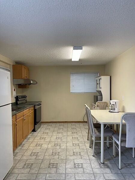 Calgary 1 bedroom Basement for rent. Property photo: 692634-3