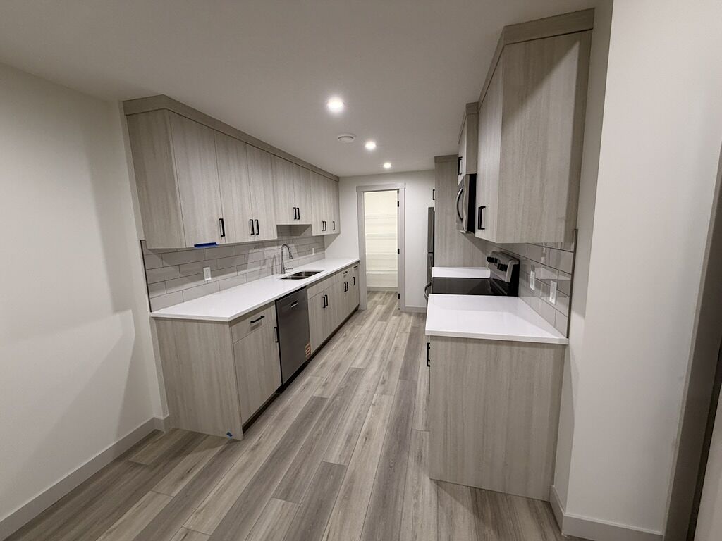 Calgary 1 bedroom Basement for rent. Property photo: 692647-1