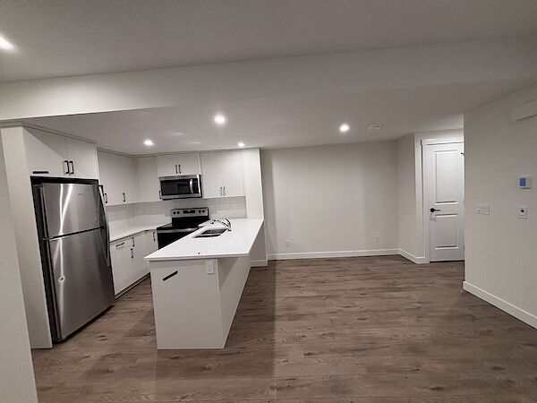 Calgary 1 bedroom Basement for rent. Property photo: 692983-3