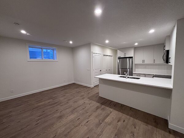 Calgary 1 bedroom Basement for rent. Property photo: 692983-2