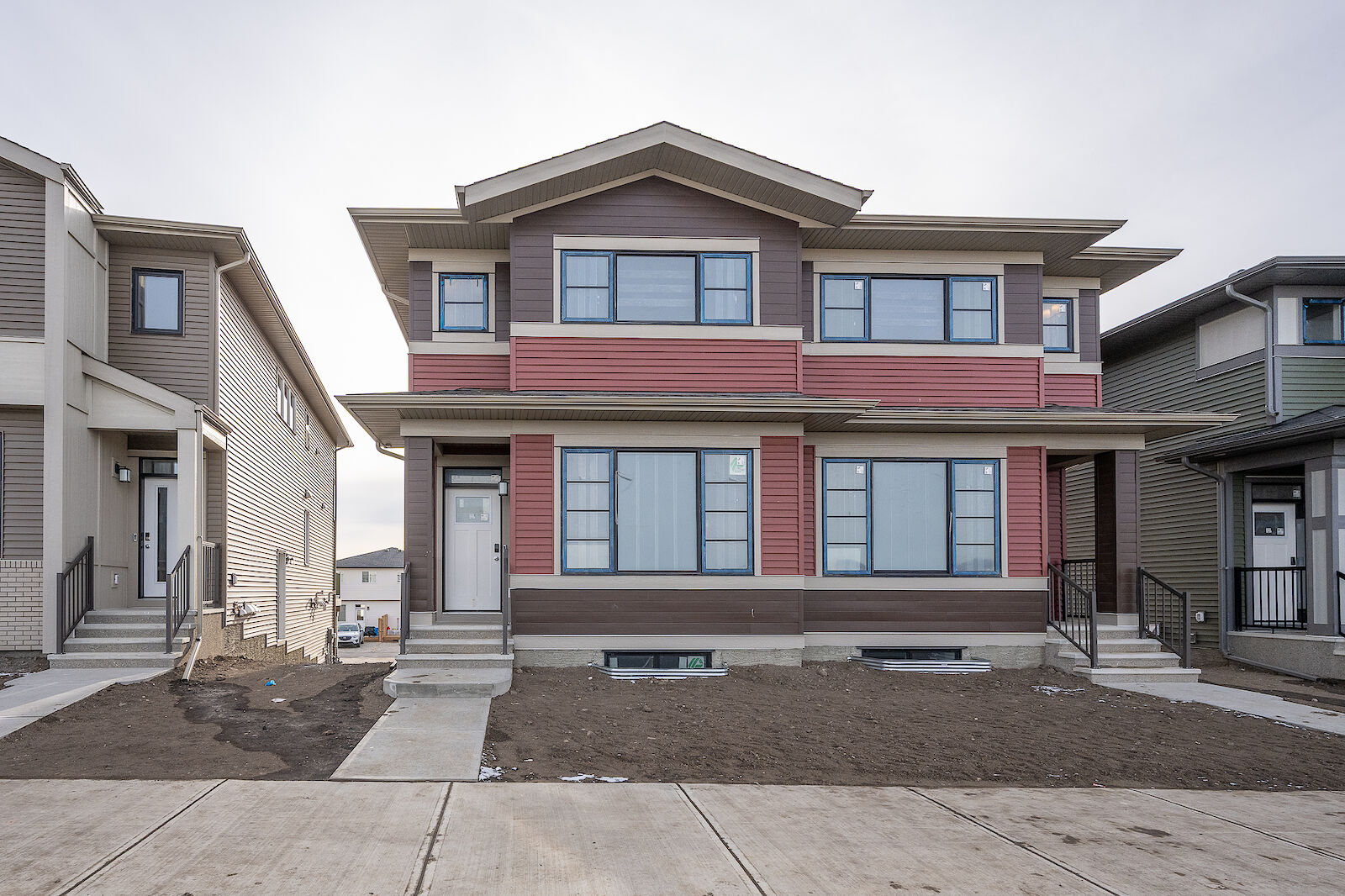 Calgary 4 bedrooms Main Floor for rent. Property photo: 693334-1