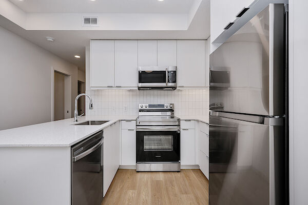 Calgary 2 bedrooms Condo Unit for rent. Property photo: 693966-3