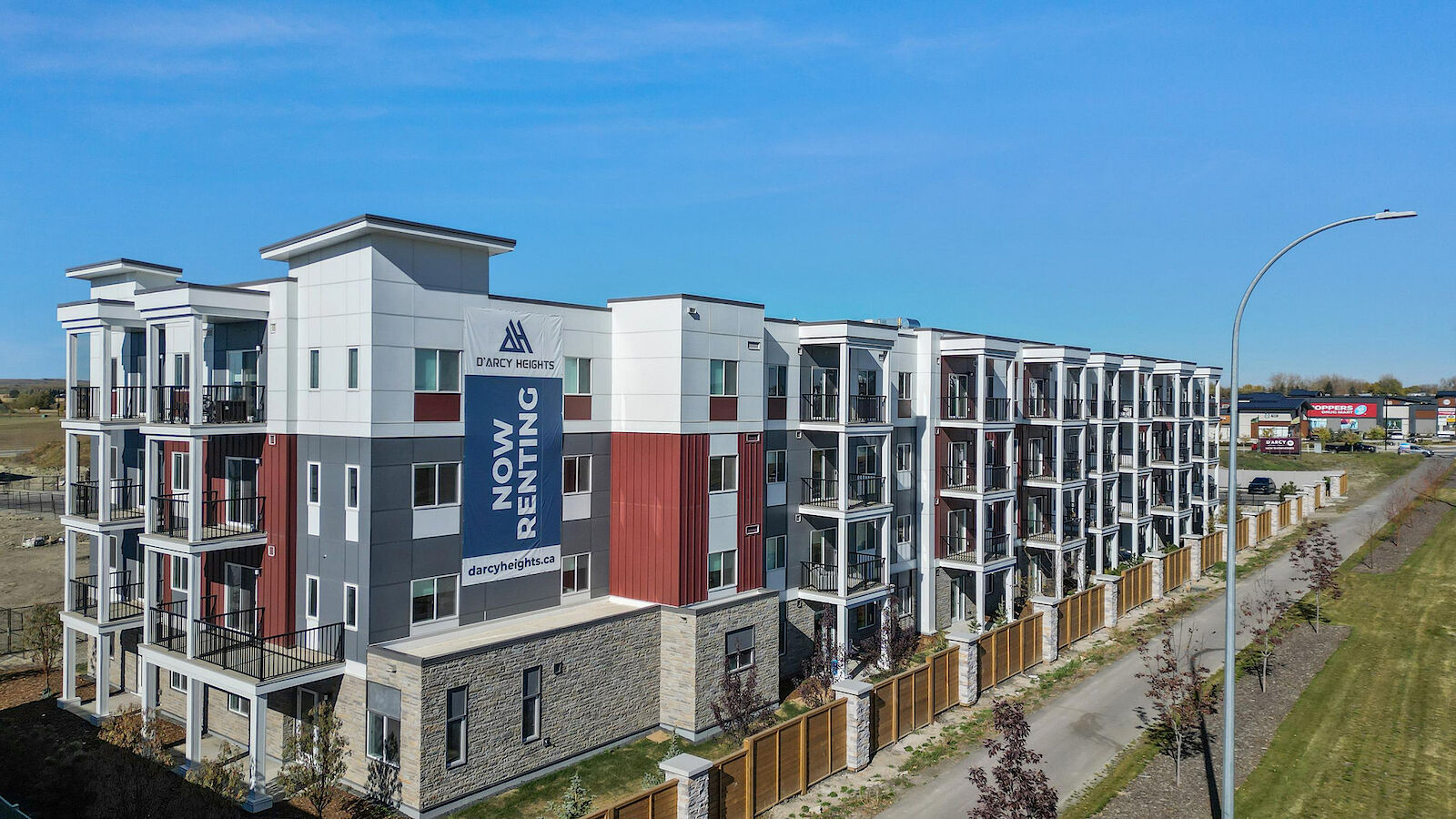 Okotoks 2 bedrooms Apartment for rent. Property photo: 694209-1