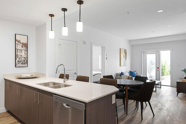 Okotoks 2 bedrooms Apartment for rent. Property photo: 694209-3