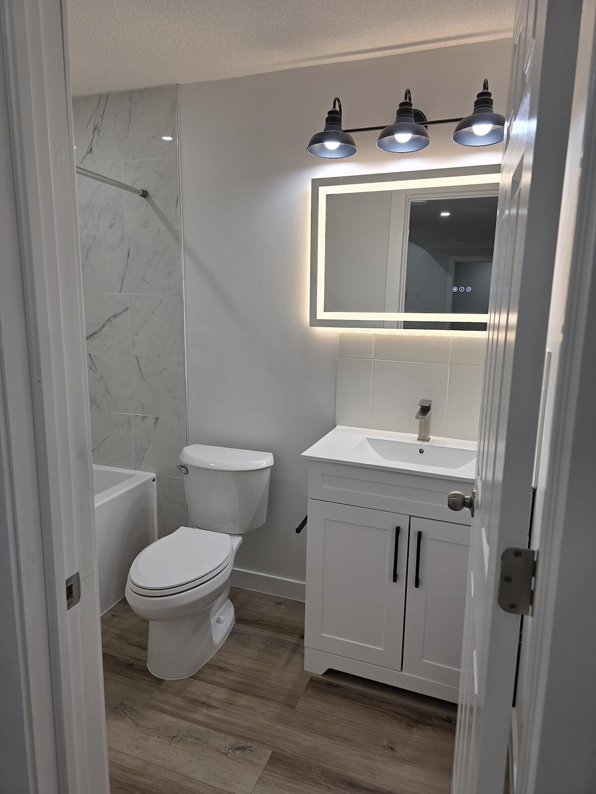 Edmonton Pet Friendly Basement For Rent | Glenridding Ravine | Zen ...