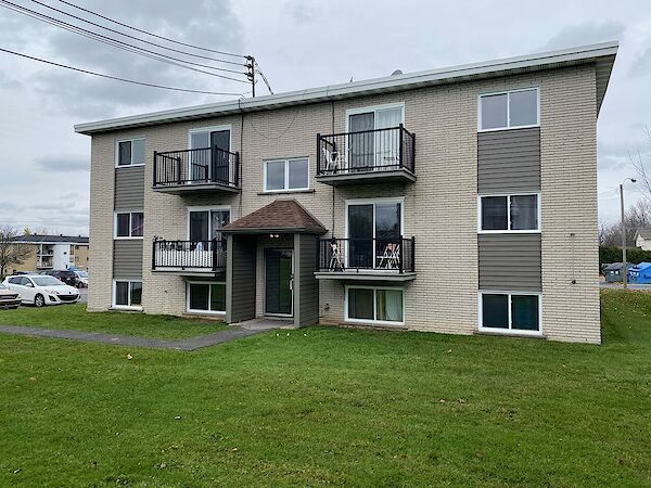 Granby 2 bedrooms Apartment for rent. Property photo: 694686-2