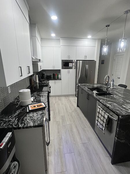 Calgary 4 bedrooms Room For Rent for rent. Property photo: 694854-3