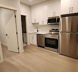 Cozy 2-bed Basement, Pet-Friendly, Modern Finish, Legal Suite