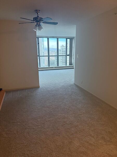 Calgary 2 bedrooms Condo Unit for rent. Property photo: 695279-2