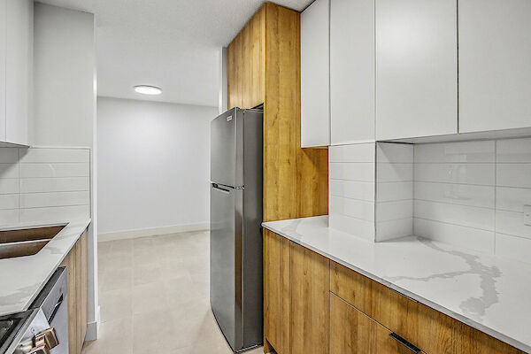 Edmonton 2 bedrooms Apartment for rent. Property photo: 696672-2