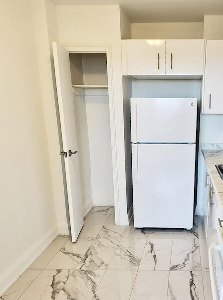 Mississauga 1 bedrooms Apartment for rent. Property photo: 697423-3