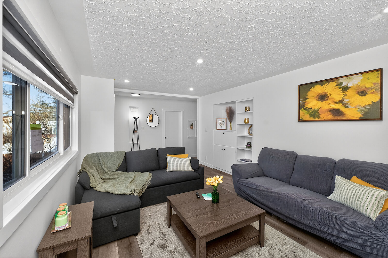 Calgary 2 bedrooms Main Floor for rent. Property photo: 700496-1