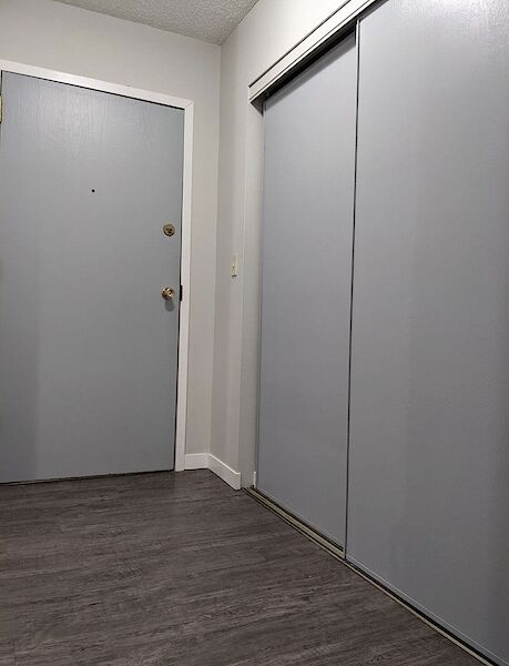 Calgary 1 bedroom Condo Unit for rent. Property photo: 700849-3