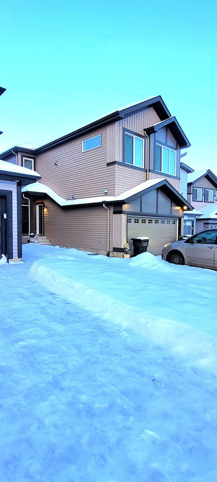 Edmonton 1 bedroom House for rent. Property photo: 701482-1