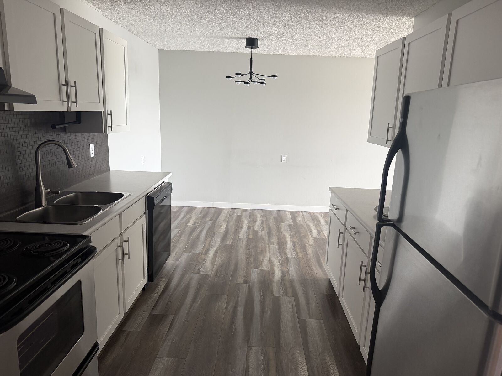 Calgary 2 bedrooms Apartment for rent. Property photo: 70269-1