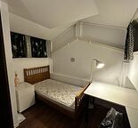 3 Minute Walk To UofC Private Room For Rent