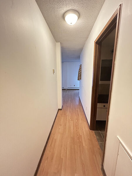 Calgary 1 bedrooms Apartment for rent. Property photo: 703576-3