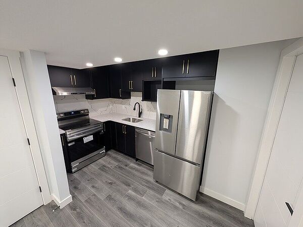 Calgary 2 bedrooms Basement for rent. Property photo: 703908-3