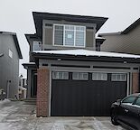 Newly built Spacious 1 bedroom +Den legal basement suit with premium appliances