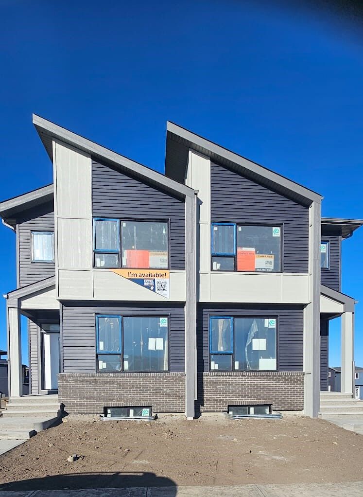 Calgary 3 + Den bedrooms Duplex for rent. Property photo: 705487-1