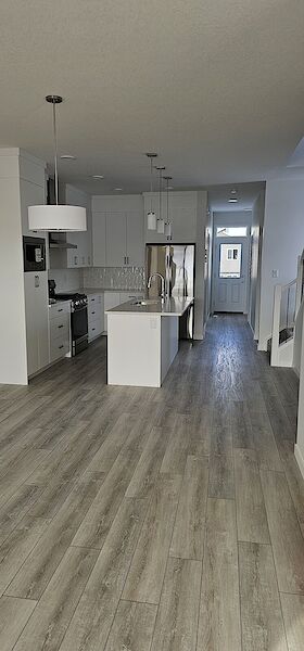 Calgary 3 + Den bedrooms Duplex for rent. Property photo: 705487-2