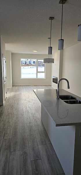 Calgary 3 + Den bedrooms Duplex for rent. Property photo: 705487-3
