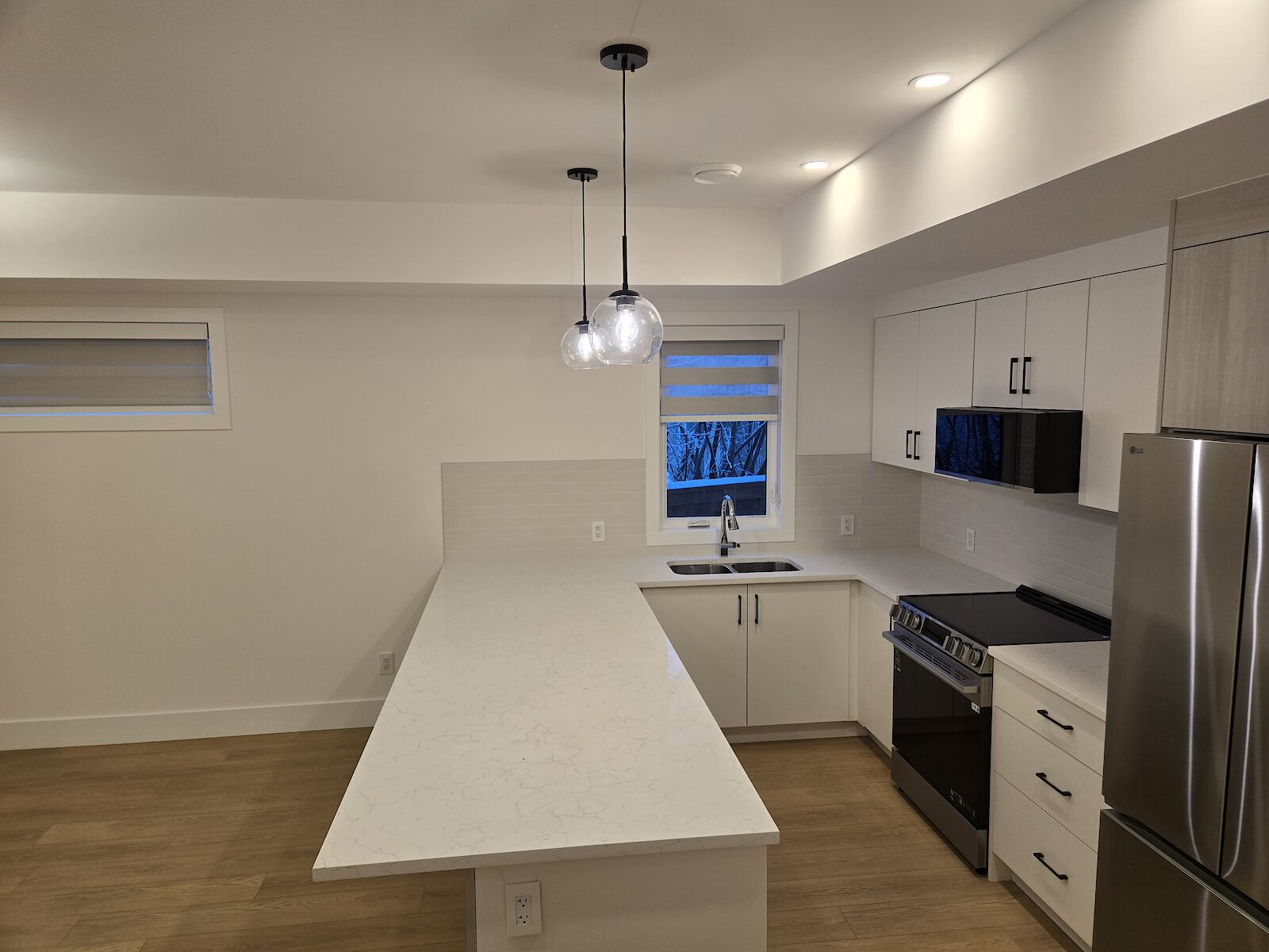 Calgary 3 bedrooms Townhouse for rent. Property photo: 705559-1