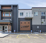 cozy 1 Bed plus DEN unit in Inglewood underground parking downtown view.
