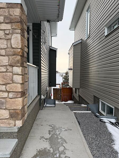 Calgary 1 + Den bedrooms Basement for rent. Property photo: 706713-2
