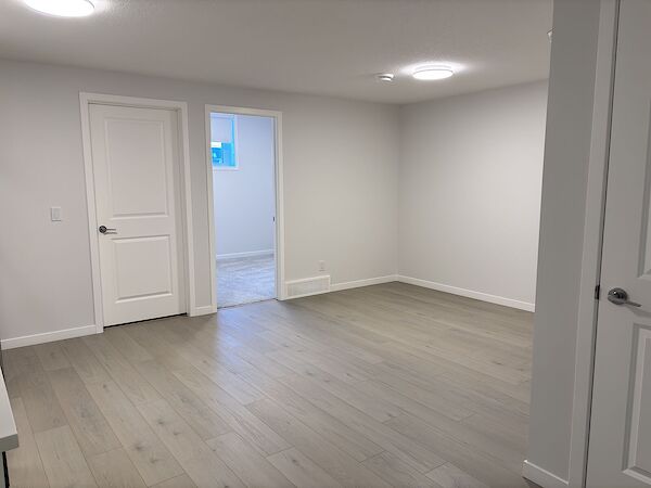 Calgary 2 bedrooms Basement for rent. Property photo: 707115-2