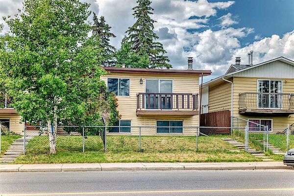 Calgary 2 bedrooms Townhouse for rent. Property photo: 708397-2