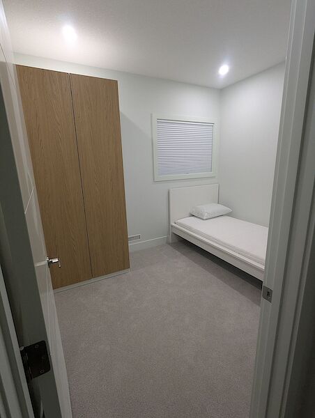Calgary 1 bedroom Room For Rent for rent. Property photo: 708400-3