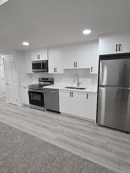 Calgary 2 bedrooms Basement for rent. Property photo: 708523-2
