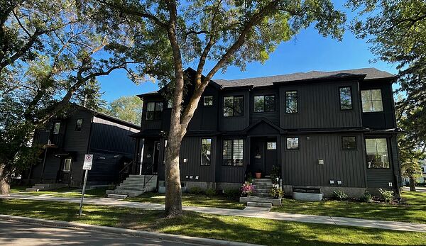 COVETED EXECUTIVE 2-BEDROOM + DEN | PARK-SIDE | STEPS TO UNIVERSITY OF ALBERTA
