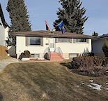 Bright cozy bungalow