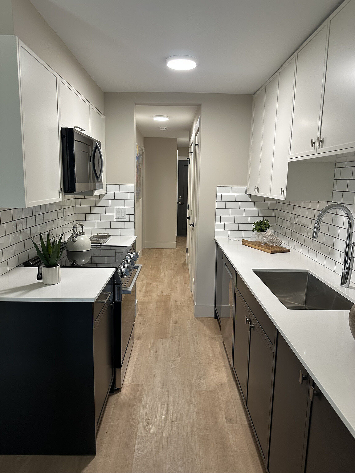 Vancouver 1 bedroom Apartment for rent. Property photo: 710242-1