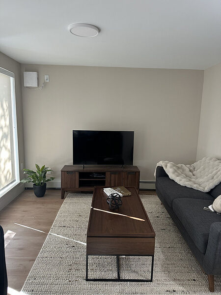 Vancouver 1 bedroom Apartment for rent. Property photo: 710242-3