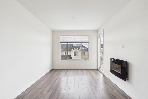 Calgary 2 bedrooms Condo Unit for rent. Property photo: 712884-3