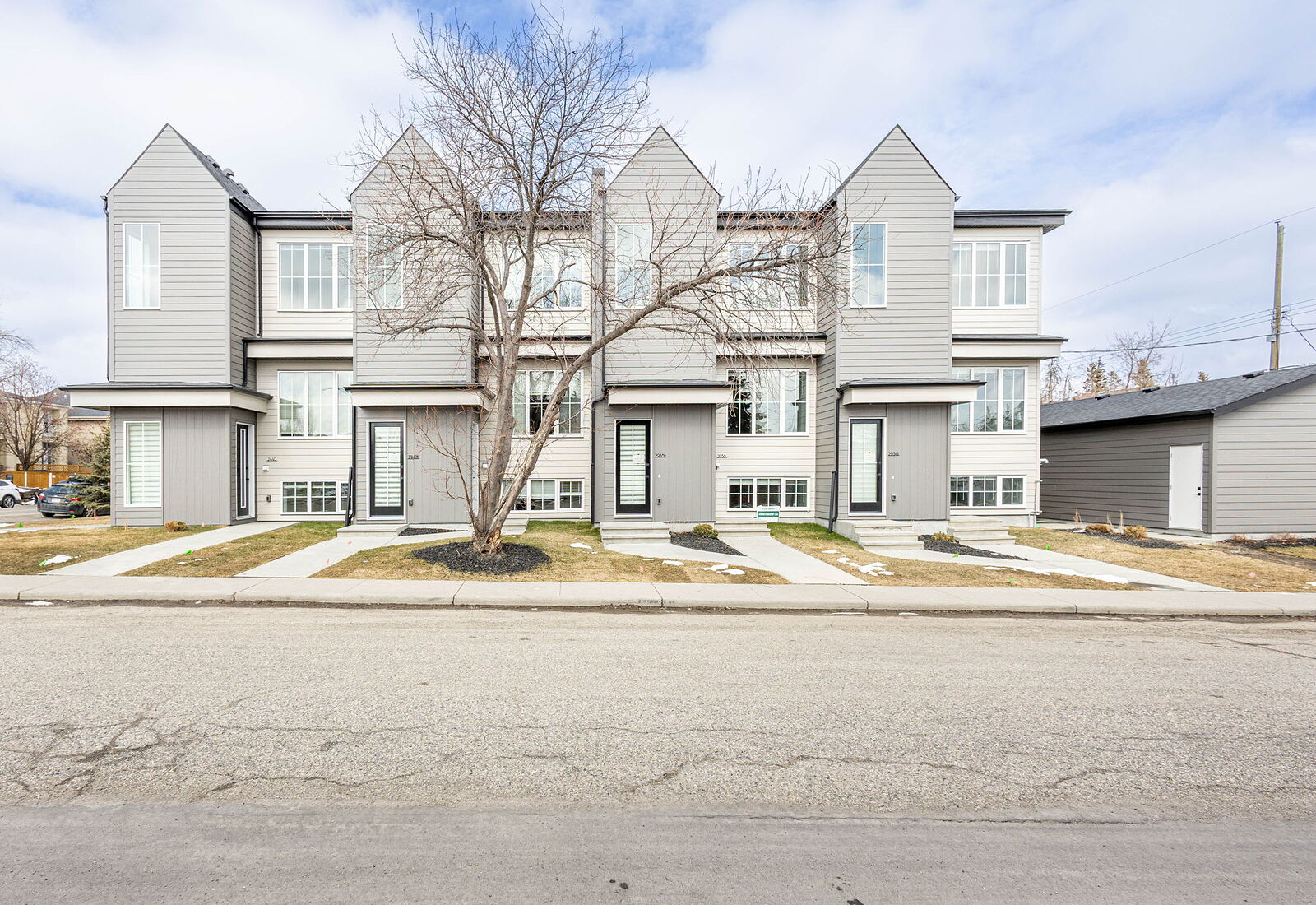 Calgary 3 bedrooms Townhouse for rent. Property photo: 714029-1