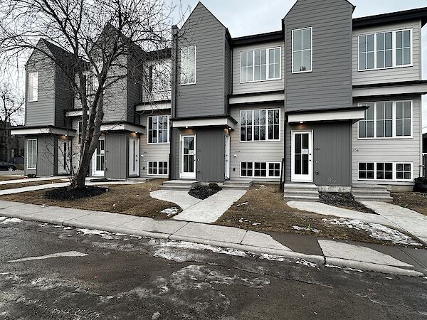 Calgary 3 bedrooms Townhouse for rent. Property photo: 714029-2