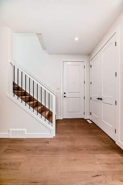 Calgary 3 bedrooms Townhouse for rent. Property photo: 714144-2
