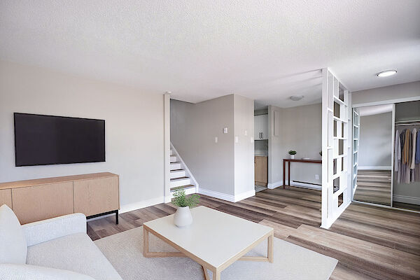 Kitchener 2 bedrooms Townhouse for rent. Property photo: 715437-3