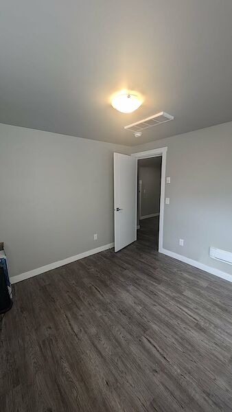 Calgary 1 + Den bedrooms Basement for rent. Property photo: 716321-3