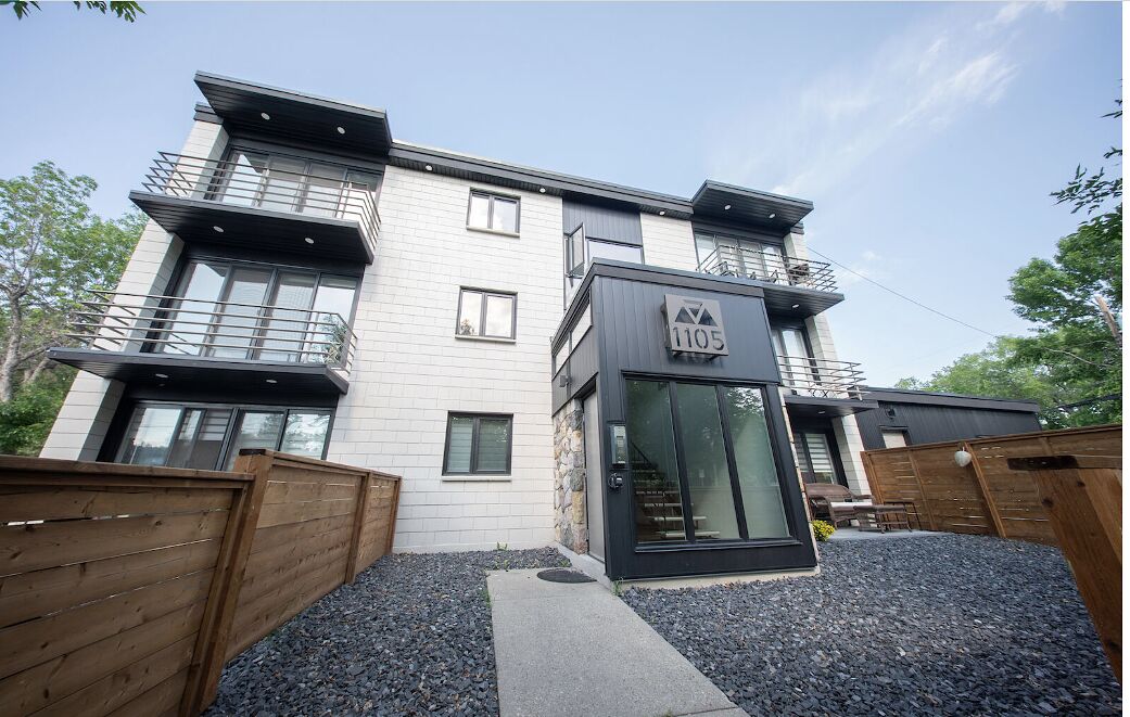 Calgary 1 bedroom Condo Unit for rent. Property photo: 718207-1